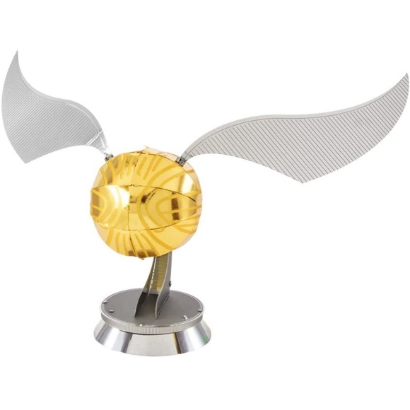 Harry Potter 2  kits NIB Hogwarts Express and Golden Snitch - Picture 4 of 4